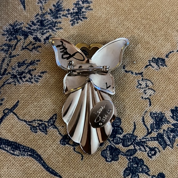 (3) Vintage Jane Angel Pin’s, Signed, AOL 1994 - Picture 3 of 14